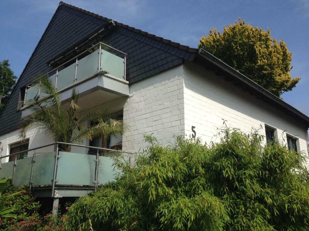 Ferienwohnung Ravelblick Roetgen Esterno foto
